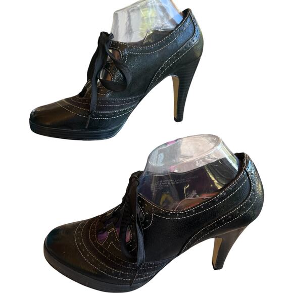 Isaac Mizrahi Brogue Oxford Lace Up Wingtip Heels SZ 8.5 Coquette Pinup Y2K - Picture 3 of 12